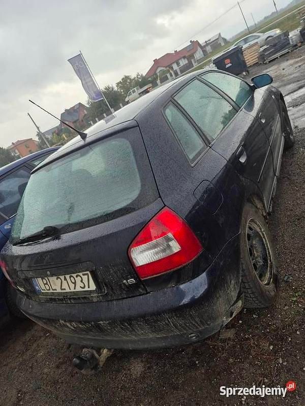 Srebrny Używany 2003 Honda Civic Kombi | 2700 zł - Obraz 1/4