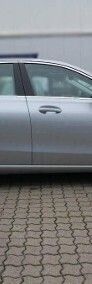 Używany Mercedes A180 170 KM (125 kW) 2022 Srebrny Sedan/Limuzyna