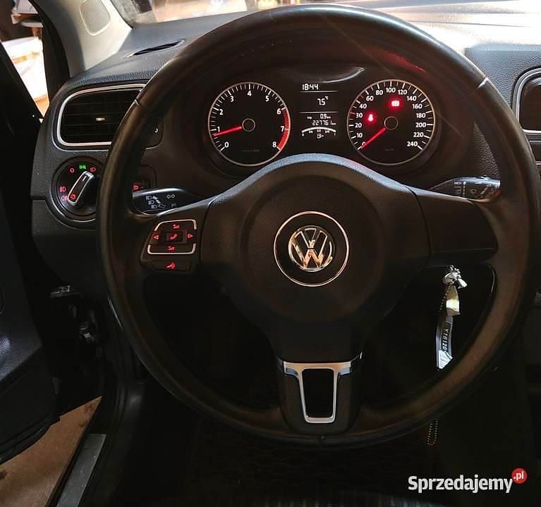 Używany VW Polo 2010 Czarny Sedan/Limuzyna