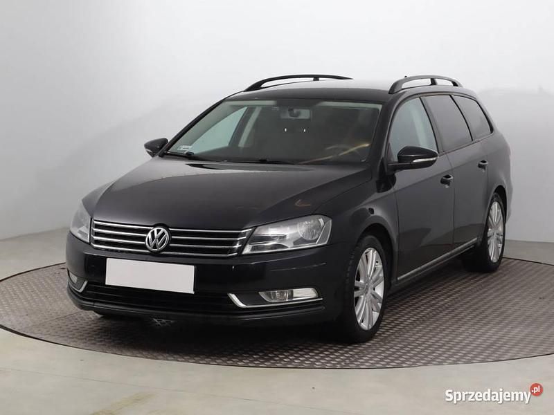 Używany VW Passat 2013 Szary Kombi