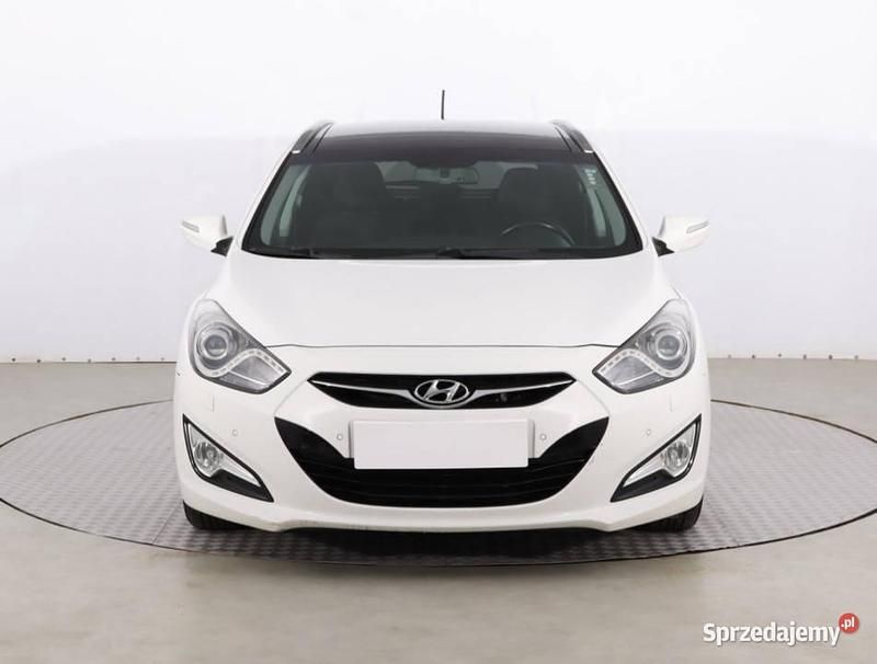 Biały Używany 2012 Hyundai i40 Kombi | 31 999 zł (Uczciwa cena) - Obraz 1/4