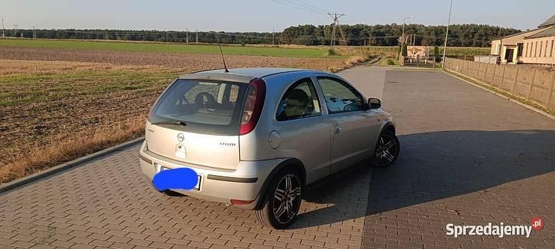 Srebrny Używany 2005 Opel Corsa Sport Hatchback | 3999 zł (Uczciwa cena) - Obraz 1/4