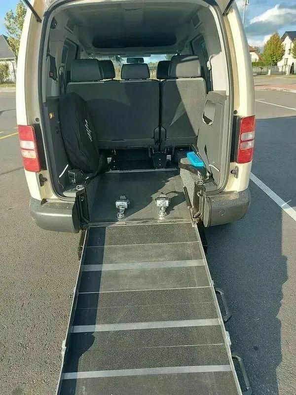 Używany VW Caddy 2010 Inny kolor Minivan