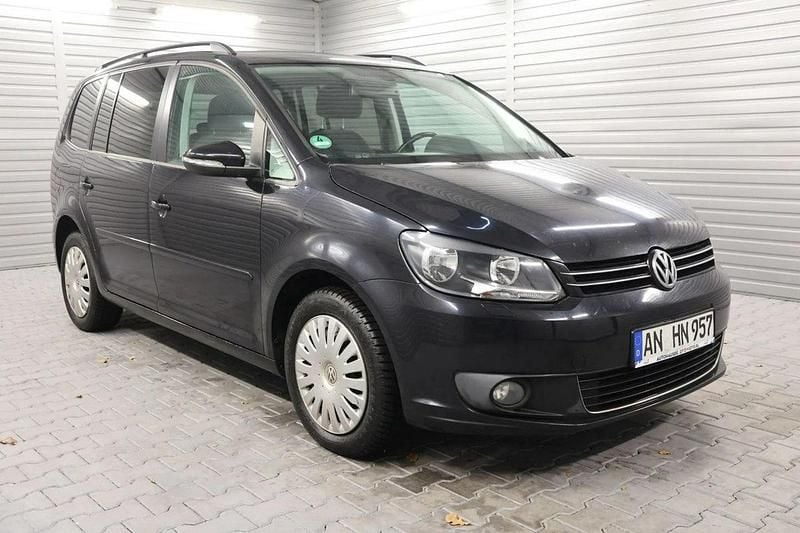 Używany VW Touran 140 KM (102 kW) 2014 Czarny (metalik) Minivan