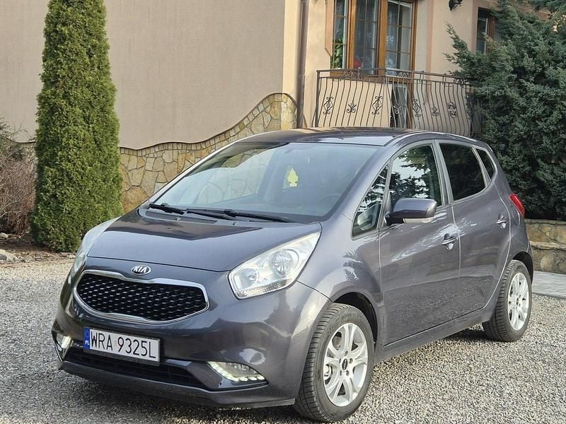 Używany Kia Venga 90 KM (66 kW) 2015 Bordowy Hatchback