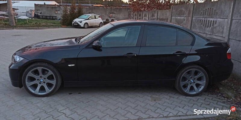 Używany BMW 318 2006 Czarny Sedan/Limuzyna