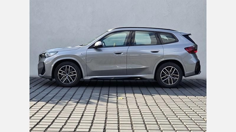 Używany BMW X1 Luxury Line 136 KM (100 kW) 2024 Srebrny space metalizowany SUV