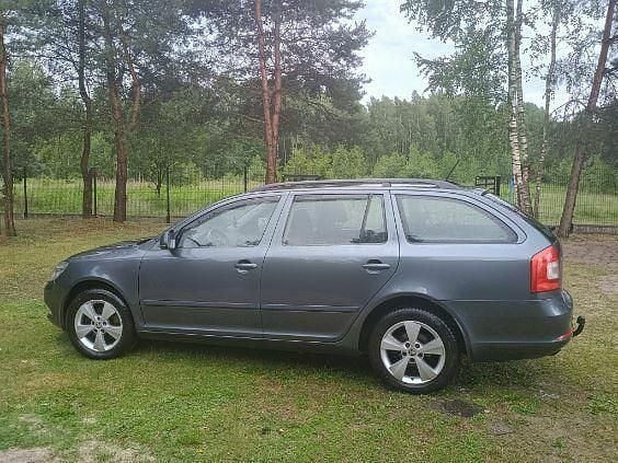 Używany Skoda Octavia 2012 Szary Kombi