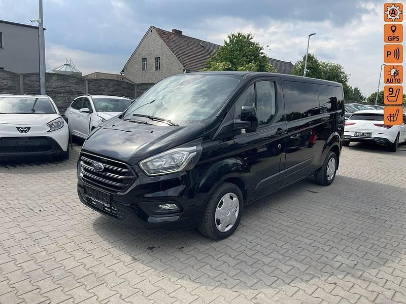 Czarny (metalik) Używany 2020 Ford Transit Custom Minivan | 83 900 zł - Obraz 1/4