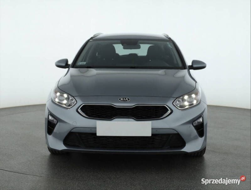 Srebrny Używany 2021 Kia Ceed 2 Kombi | 51 999 zł (Uczciwa cena) - Obraz 1/4
