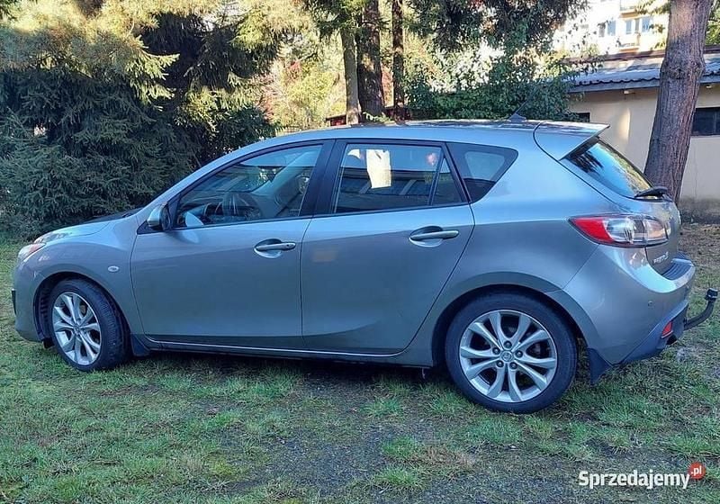 Szary Używany 2011 Mazda 3 Hatchback | 18 500 zł (Uczciwa cena) - Obraz 1/4