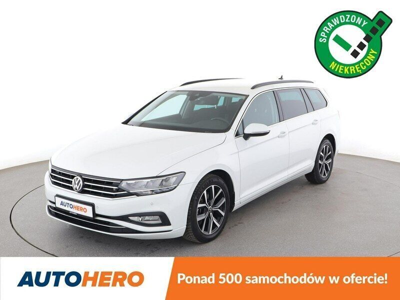 Biały Używany 2020 VW Passat Business Kombi | 80 700 zł (Uczciwa cena) - Obraz 1/3
