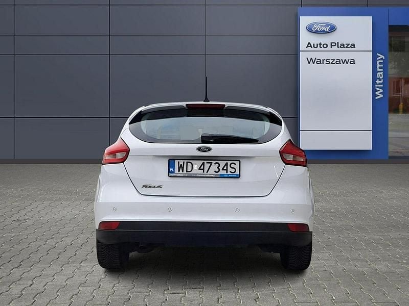 Używany Ford Focus Trend 95 KM (69 kW) 2018 Biały Hatchback