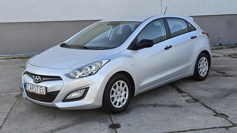 Srebrny Używany 2014 Hyundai i30 Hatchback | 25 000 zł (Dobra cena) - Obraz 1/4