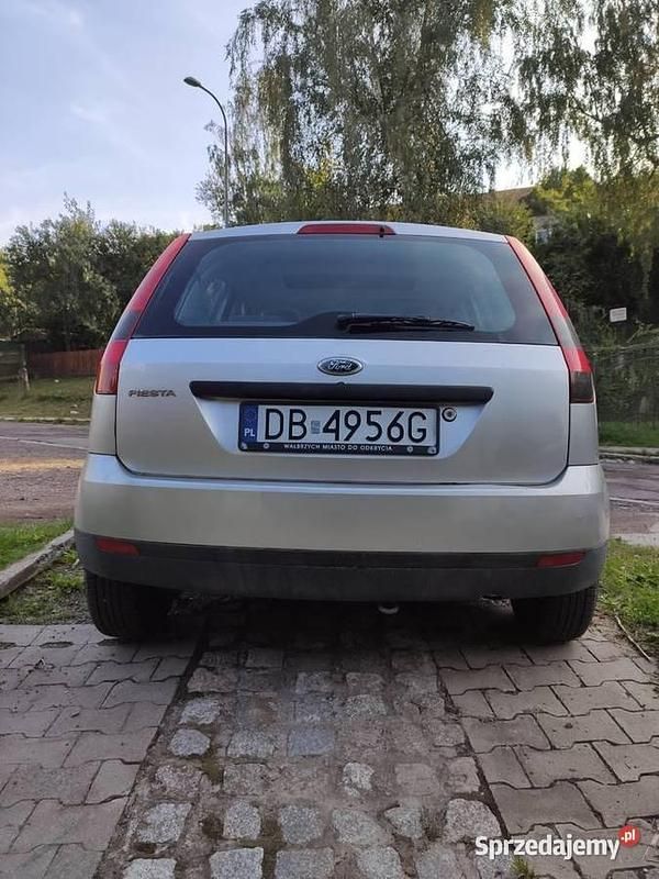 Używany 2003 Ford Fiesta Hatchback | 3300 zł (Uczciwa cena) - Obraz 1/3