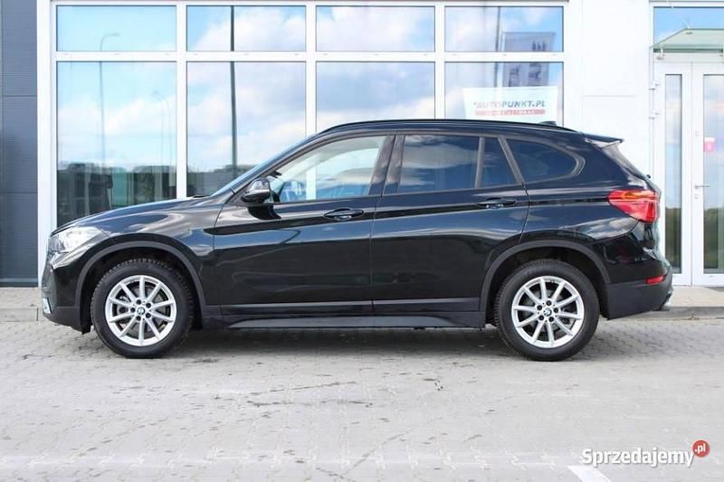 Używany 2021 BMW X1 Sport Line SUV | 108 900 zł (Drogi) - Obraz 1/4
