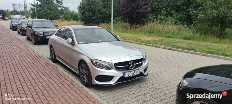 Używany 2016 Mercedes C300 | 75 000 zł - Obraz 1/4