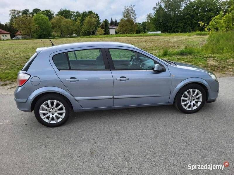 Używany 2004 Opel Astra Cosmo | 9900 zł (Dość drogi) - Obraz 1/4