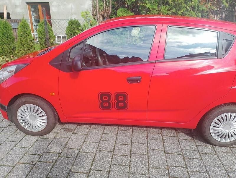 Czerwony Używany 2010 Chevrolet Spark Hatchback | 5500 zł (Super Cena) - Obraz 1/4