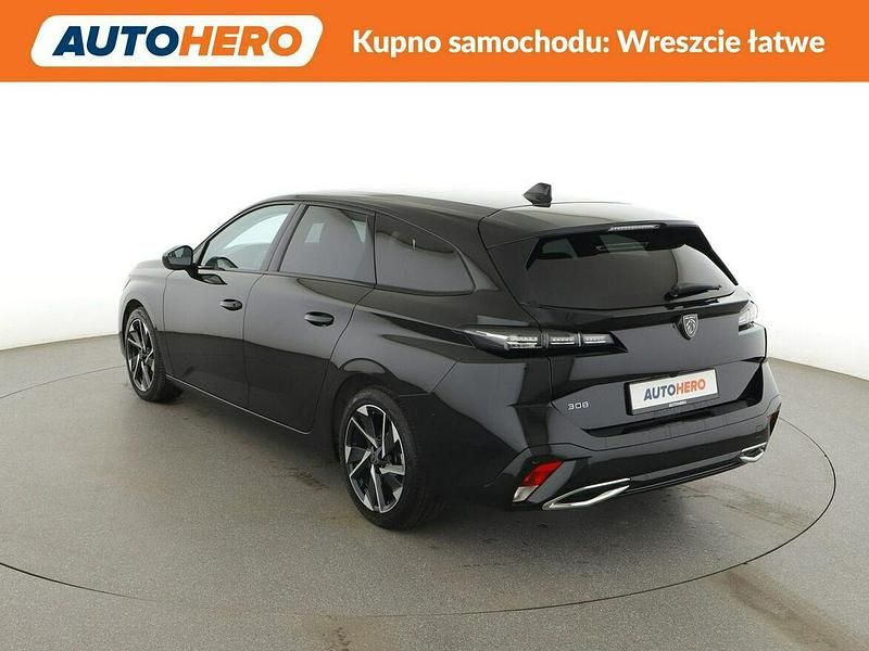 Używany Peugeot 308 Allure 130 KM (95 kW) 2022 Czarny Kombi
