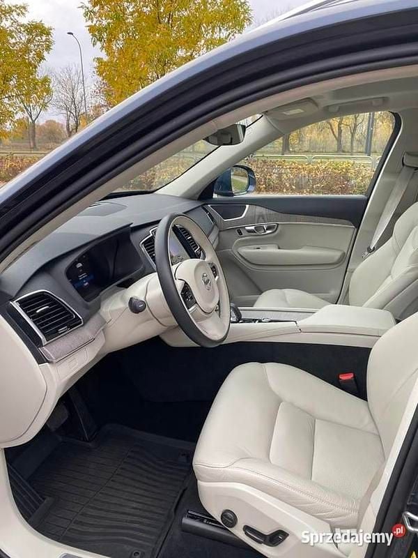 Używany Volvo XC90 Plus 2024 SUV