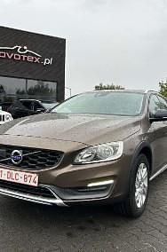 Używany Volvo V60 150 KM (110 kW) 2016 Inny kolor Kombi