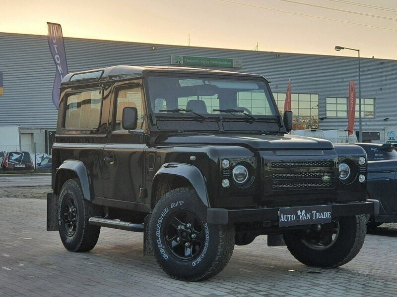 Czarny (metalik) Używany 2006 Land Rover Defender SUV | 99 900 zł - Obraz 1/4
