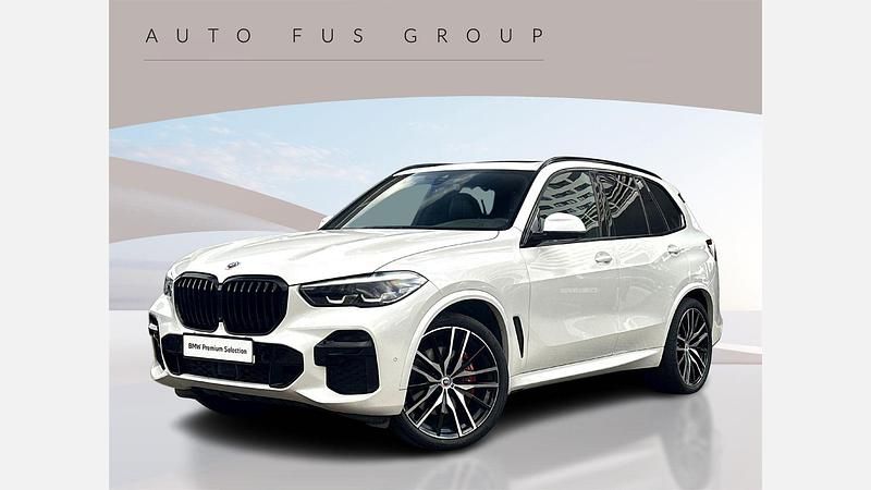 Biel mineralna metalizowany Używany 2023 BMW X5 Shadowline SUV | 299 900 zł (Uczciwa cena) - Obraz 1/3