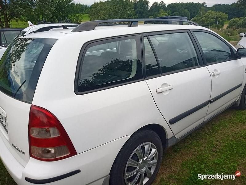 Biały Używany 2003 Toyota Corolla Kombi | 3500 zł (Uczciwa cena) - Obraz 1/2