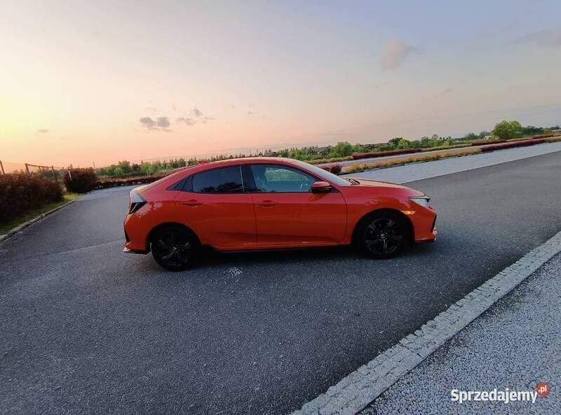Używany Honda Civic Sport Plus 182 KM (133 kW) 2018 Czerwony Hatchback