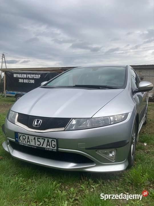 Srebrny Używany 2011 Honda Civic Type S Hatchback | 23 500 zł (Uczciwa cena) - Obraz 1/4