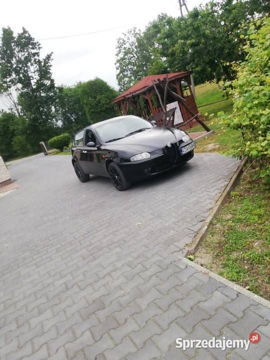 Czarny Używany 2004 Alfa Romeo 147 Hatchback | 5500 zł - Obraz 1/4