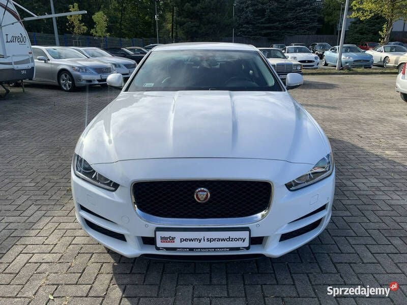 Biały Używany 2017 Jaguar XE Sedan/Limuzyna | 83 900 zł (Drogi) - Obraz 1/4