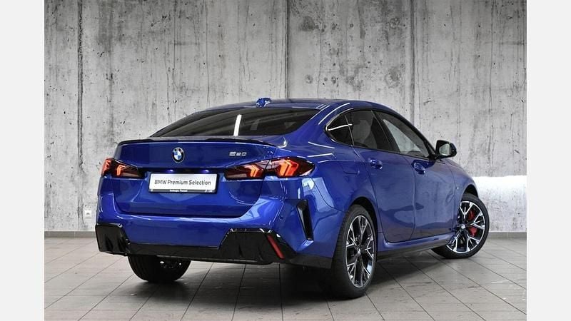 Używany BMW 220 Shadowline 156 KM (114 kW) 2025 Niebieski portimao m metalizowany Coupe