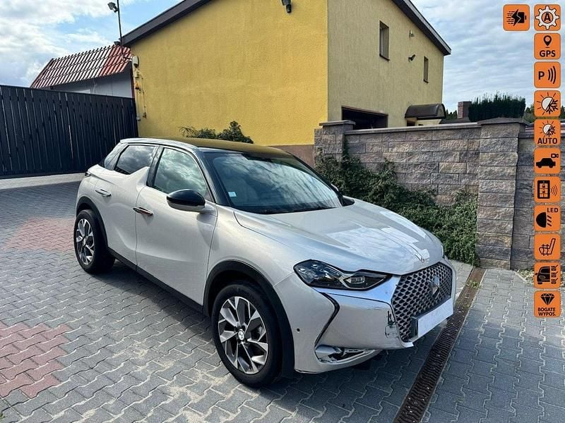 Inny (metalik, perła) Używany 2022 DS Automobiles DS3 Crossback E-Tense SUV | 34 900 zł - Obraz 1/4