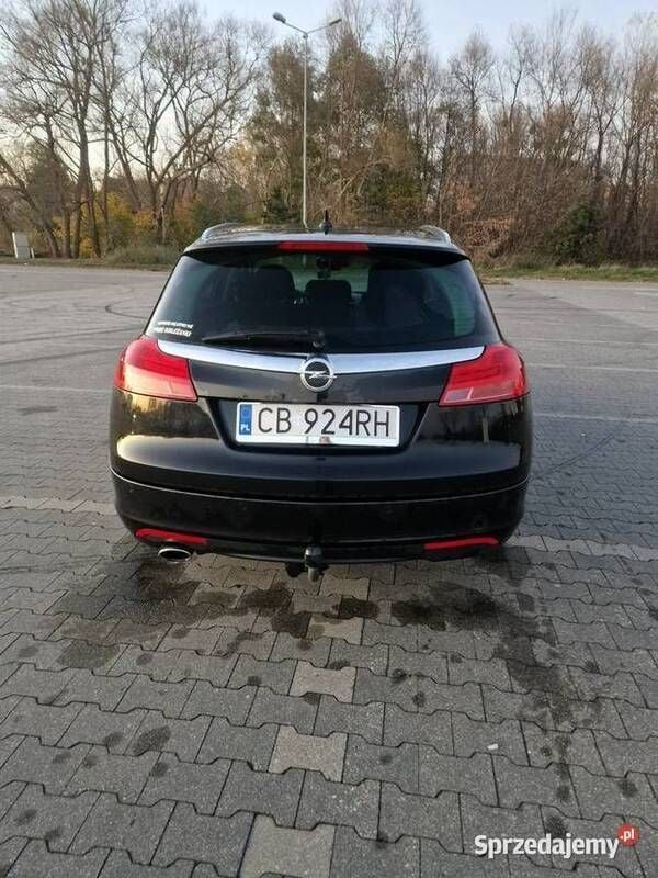 Używany Opel Insignia 2010 Czarny Kombi