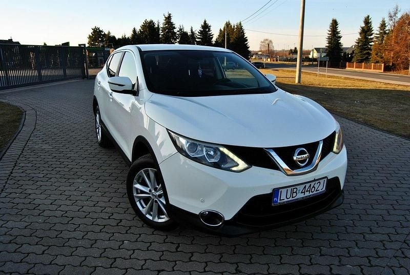 Używany Nissan Qashqai 115 KM (84 kW) 2016 Biały SUV
