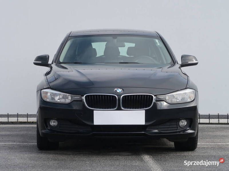 Czarny Używany 2013 BMW 316 Kombi | 39 999 zł - Obraz 1/4