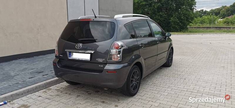 Czarny Używany 2008 Toyota Corolla Verso Minivan | 13 700 zł (Uczciwa cena) - Obraz 1/4
