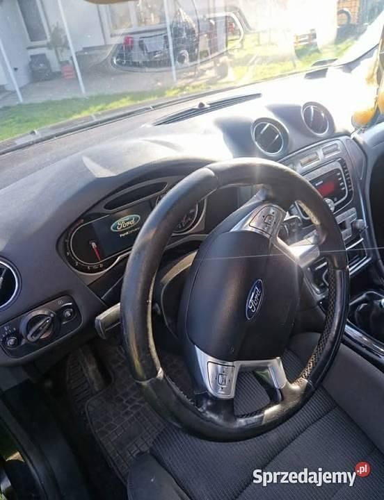 Używany Ford Mondeo 2009 Czarny Hatchback