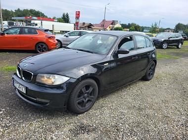 Czarny Używany 2008 BMW 118 Hatchback | 13 800 zł (Uczciwa cena) - Obraz 1/4