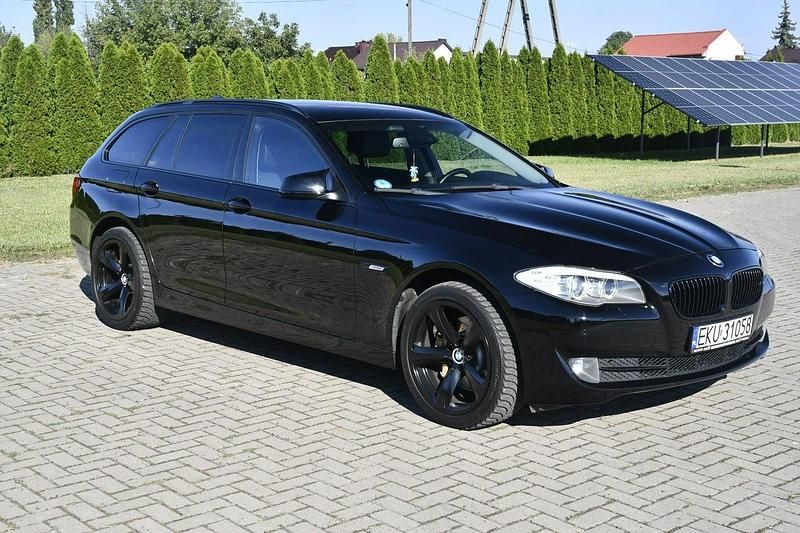 Używany BMW 525 204 KM (150 kW) 2011 Czarny (metalik) Kombi