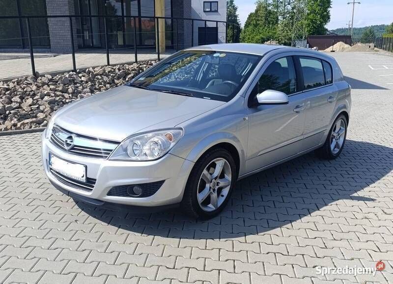 Używany 2008 Opel Astra Sedan/Limuzyna | 10 900 zł (Uczciwa cena) - Obraz 1/4