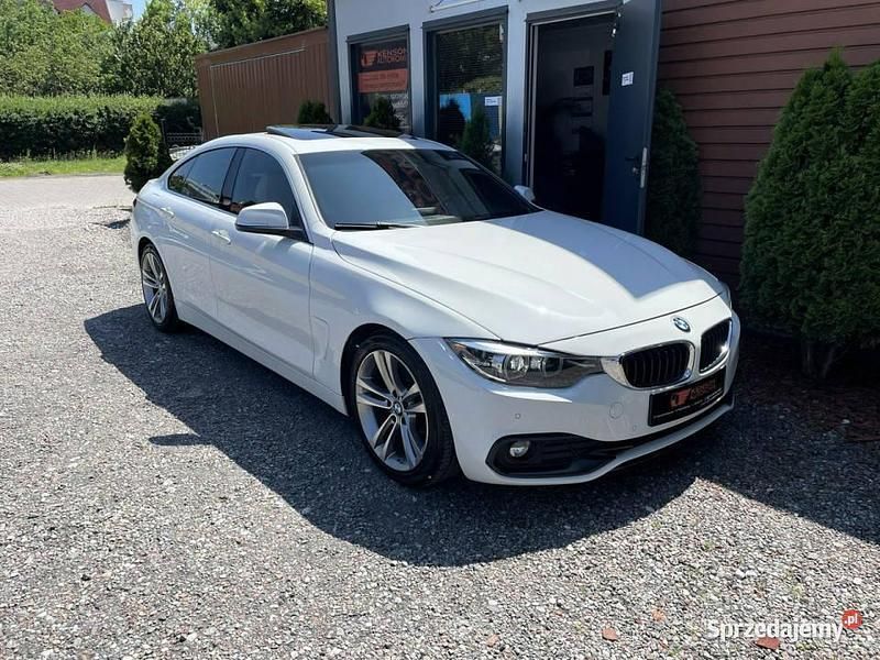 Biały Używany 2017 BMW 430 Comfort Edition Coupe | 76 900 zł (Uczciwa cena) - Obraz 1/4