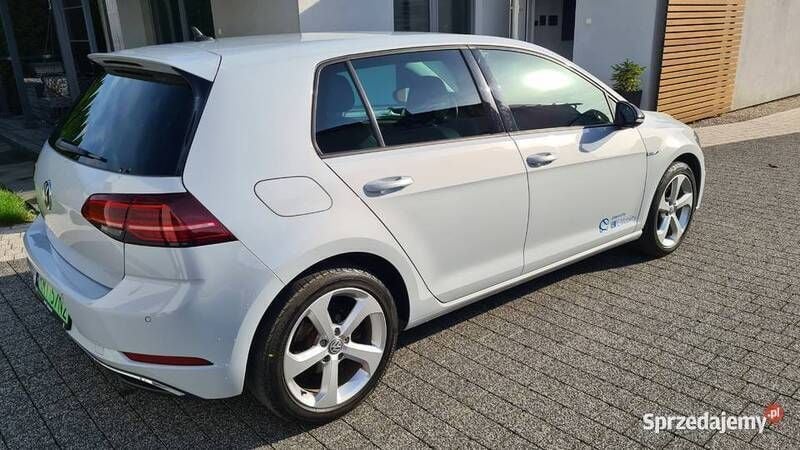 Używany VW e-Golf 100 kW (136 KM) 2018 Hatchback