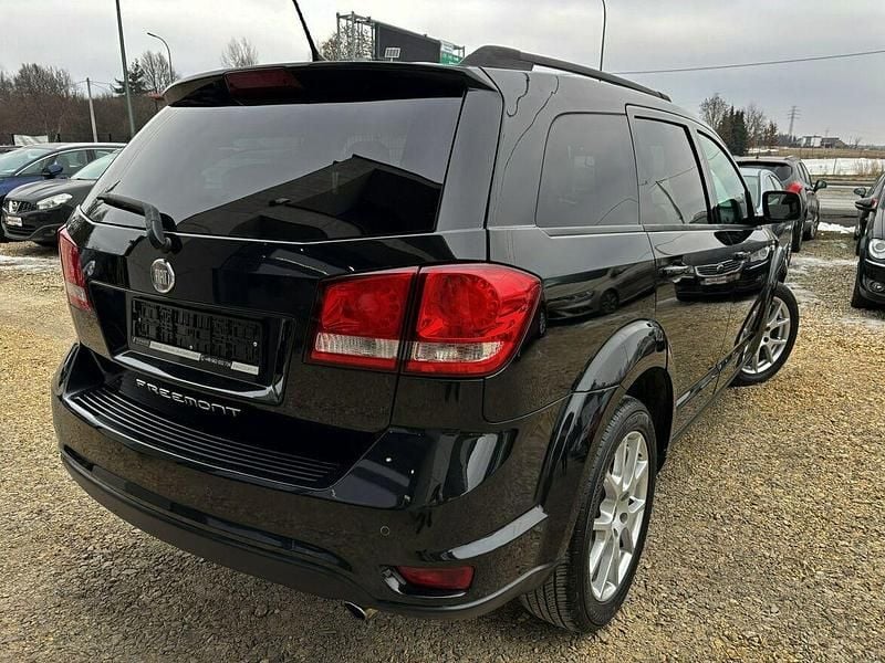 Używany Fiat Freemont 2012 Czarny SUV