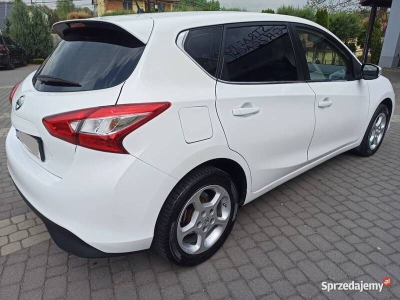 Używany Nissan Pulsar 115 KM (84 kW) 2016 Biały Hatchback