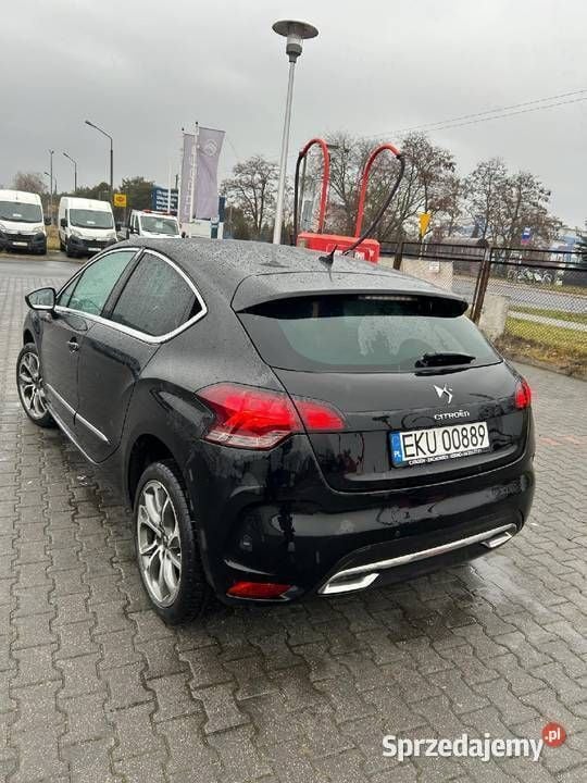 Używany Citroën DS4 112 KM (82 kW) 2011 Czarny Hatchback