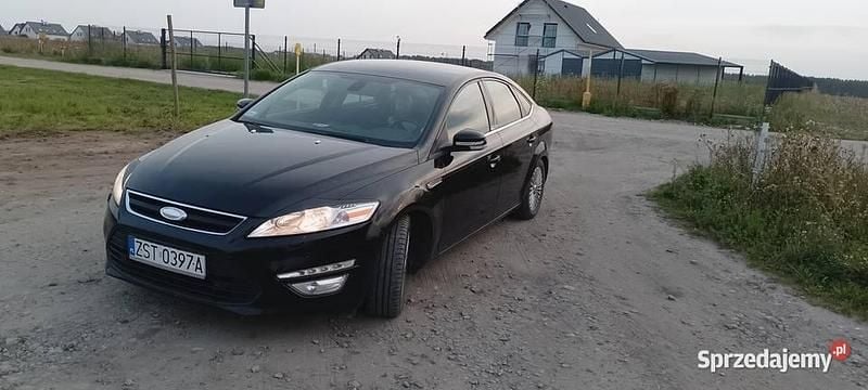 Czarny Używany 2012 Ford Mondeo Sedan/Limuzyna | 13 900 zł (Super Cena) - Obraz 1/4
