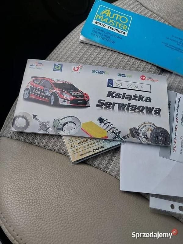 Używany Mercedes B180 2007 Czarny Minivan